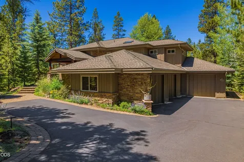 57733 Wallowa Loop Sunriver OR 97707