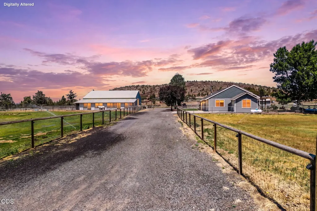 3099 NW Williams Way Redmond OR 97756
