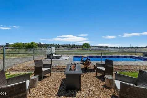3099 NW Williams Way Redmond OR 97756