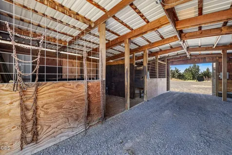 3099 NW Williams Way Redmond OR 97756