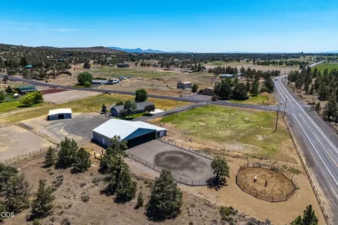 3099 NW Williams Way Redmond OR 97756