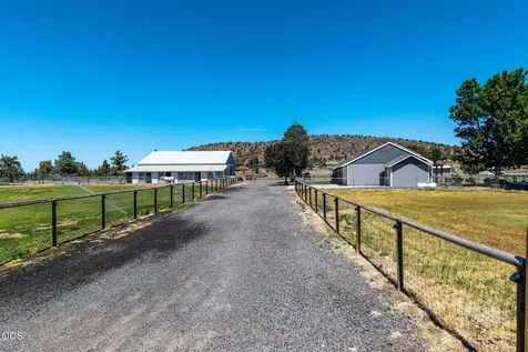 3099 NW Williams Way Redmond OR 97756