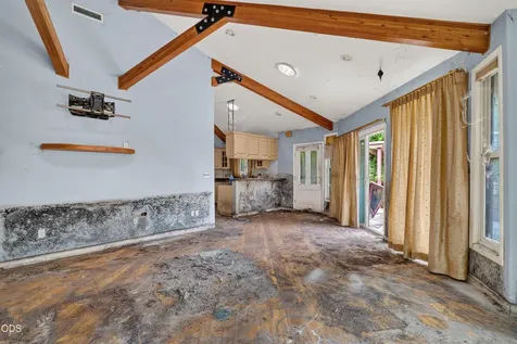 10216 W Evans Creek Road Rogue River OR 97537