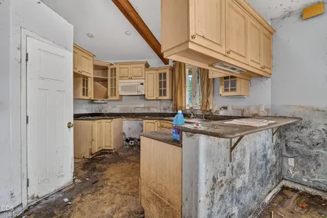 10216 W Evans Creek Road Rogue River OR 97537