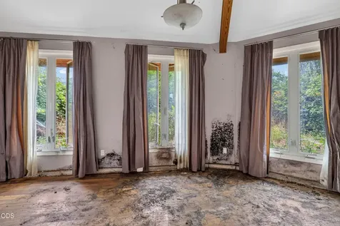 10216 W Evans Creek Road Rogue River OR 97537