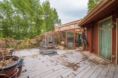 10216 W Evans Creek Road Rogue River OR 97537