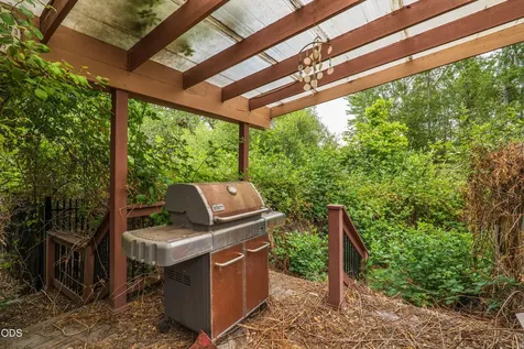 10216 W Evans Creek Road Rogue River OR 97537