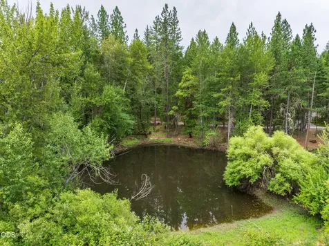 10216 W Evans Creek Road Rogue River OR 97537