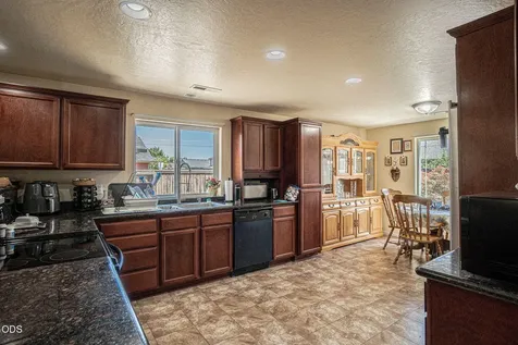7431 Jerae Place White City OR 97503