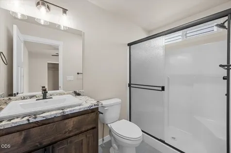 7869 Houston Loop White City OR 97503