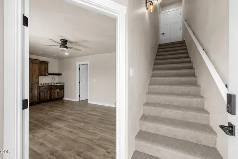 7869 Houston Loop White City OR 97503