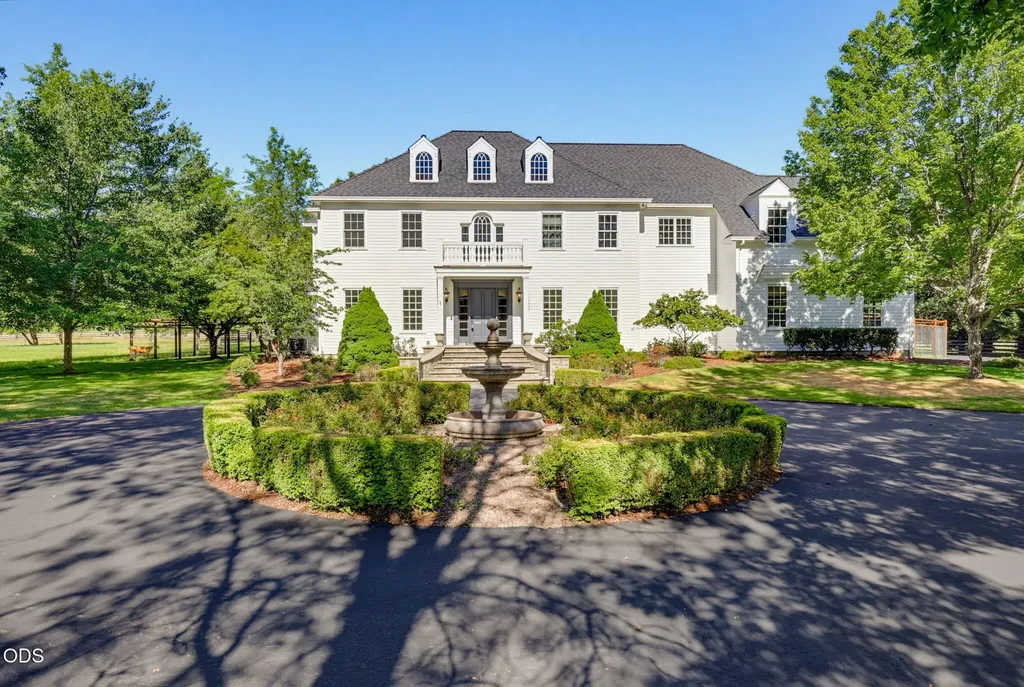 4244 Griffin Creek Road Medford OR 97501