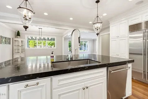 4244 Griffin Creek Road Medford OR 97501