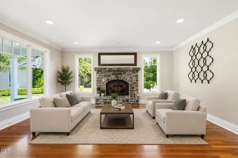 4244 Griffin Creek Road Medford OR 97501