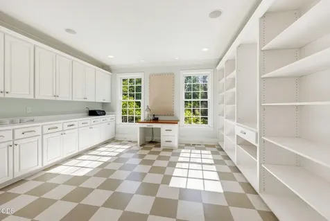4244 Griffin Creek Road Medford OR 97501