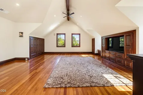 4244 Griffin Creek Road Medford OR 97501