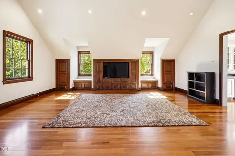 4244 Griffin Creek Road Medford OR 97501