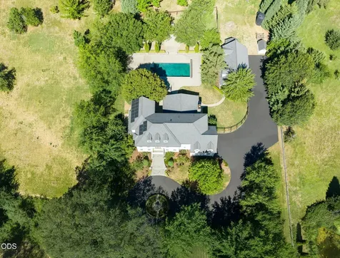 4244 Griffin Creek Road Medford OR 97501