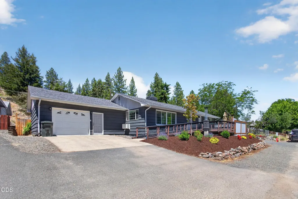 203 N Humbolt Street Canyon City OR 97820