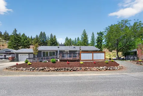203 N Humbolt Street Canyon City OR 97820