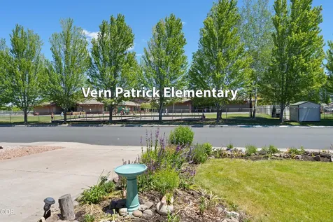 1425 SW 31st Street Redmond OR 97756