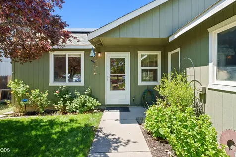 1425 SW 31st Street Redmond OR 97756
