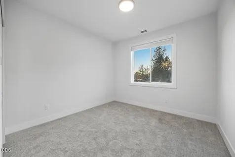 1161 W Ridge Drive Klamath Falls OR 97601
