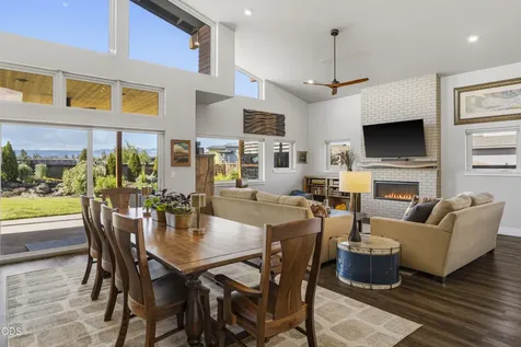 471 E Diamond Peak Avenue Sisters OR 97759