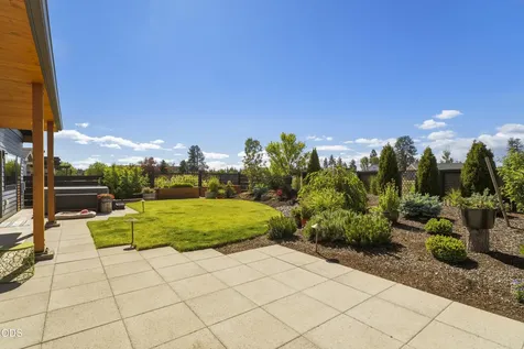 471 E Diamond Peak Avenue Sisters OR 97759