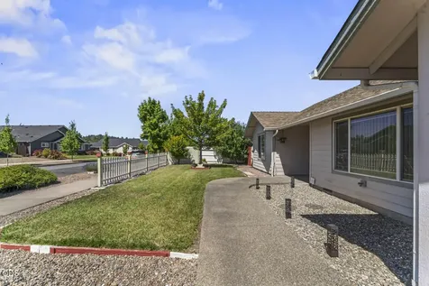 2550 SW Elmer Nelson Lane Grants Pass OR 97527