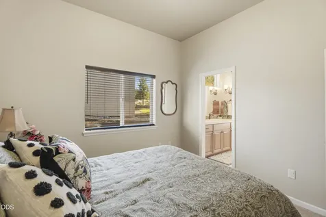 257 Highland Meadow Loop Redmond OR 97756