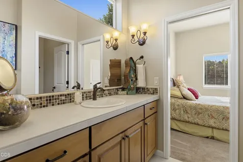 257 Highland Meadow Loop Redmond OR 97756