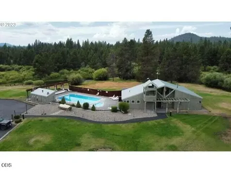 151511 Hackamore Lane La Pine OR 97739