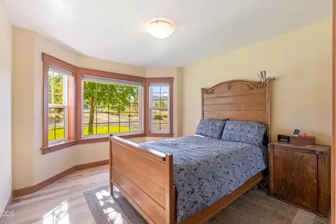 13753 SW Sego Lily Road Powell Butte OR 97753
