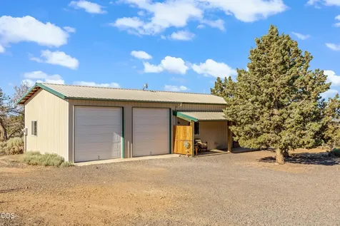 13753 SW Sego Lily Road Powell Butte OR 97753