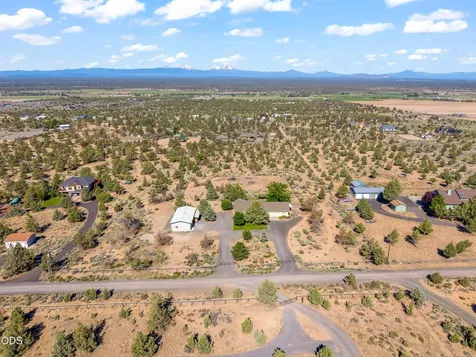 13753 SW Sego Lily Road Powell Butte OR 97753