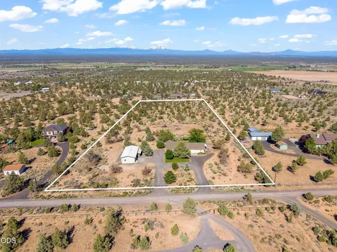 13753 SW Sego Lily Road Powell Butte OR 97753