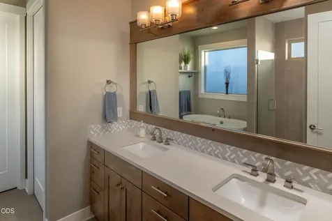 3087 NW Hidden Ridge Drive Bend OR 97703