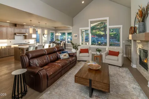 3087 NW Hidden Ridge Drive Bend OR 97703