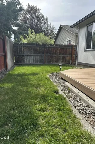 2142 NW Elm Avenue Redmond OR 97756