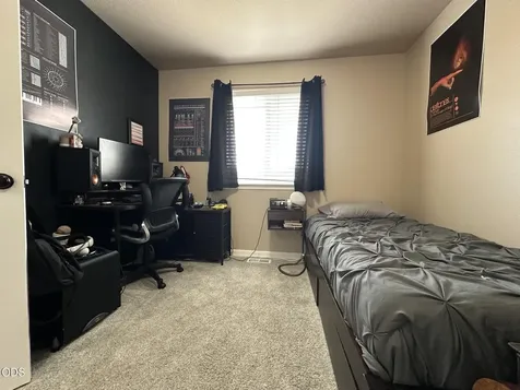 2142 NW Elm Avenue Redmond OR 97756