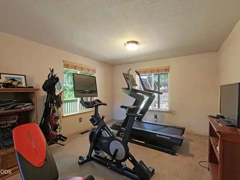 10 Quail Run Drive Shady Cove OR 97539