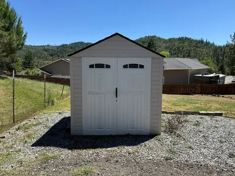 10 Quail Run Drive Shady Cove OR 97539
