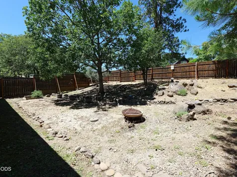 10 Quail Run Drive Shady Cove OR 97539