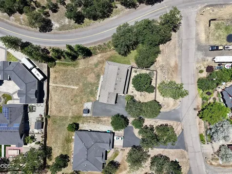 10 Quail Run Drive Shady Cove OR 97539