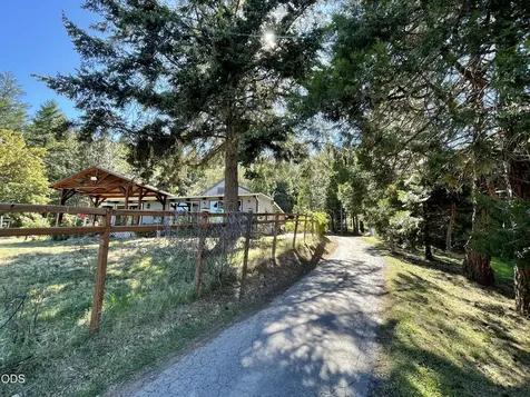 2640 Birdseye Creek Road Gold Hill OR 97525