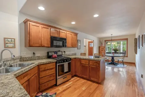 2354 NW Summerhill Drive Bend OR 97703