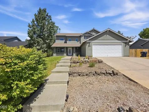 919 NW Oak Lane Redmond OR 97756