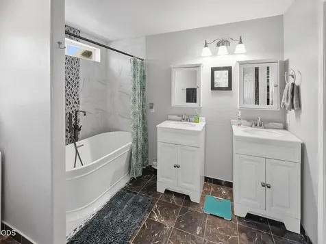 919 NW Oak Lane Redmond OR 97756