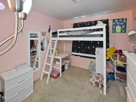 919 NW Oak Lane Redmond OR 97756